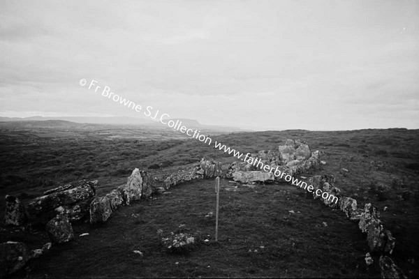 GIANTS GRAVE GENERAL  LOOKING WEST FROM TRILITHON